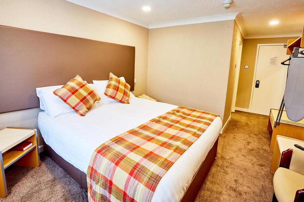 Abbotsford Hotel Дамбартон Экстерьер фото