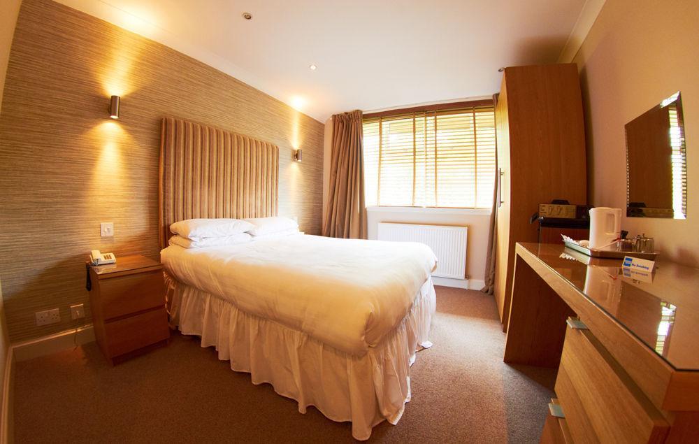 Abbotsford Hotel Дамбартон Экстерьер фото